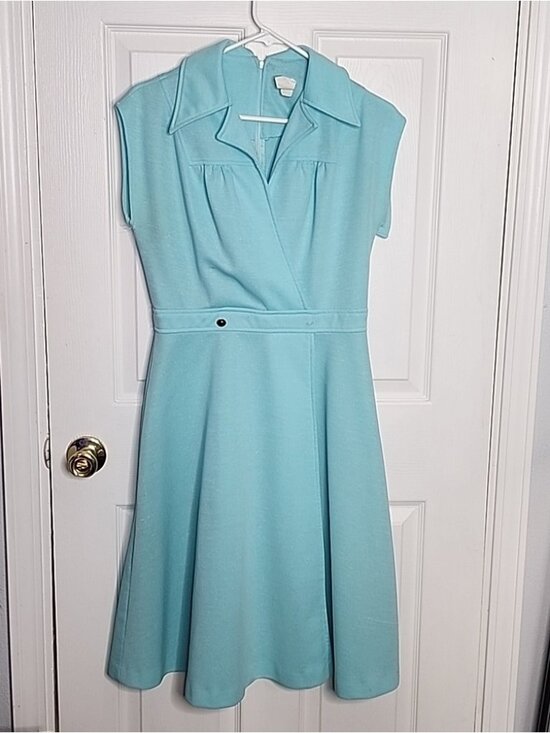Dresses & Skirts - Blue dress